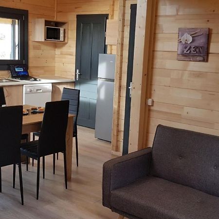 Chalet In Saint Laurent On A Slope Eksteriør billede