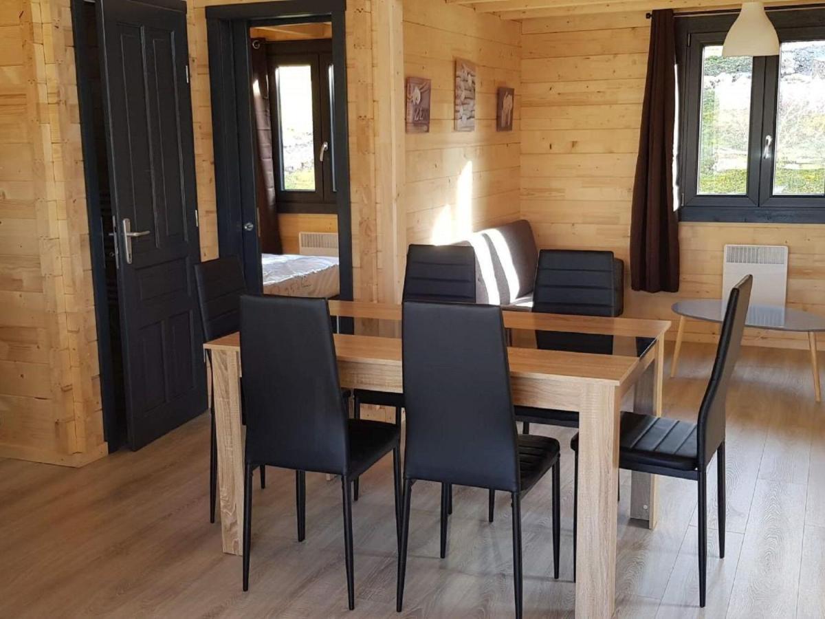 Chalet In Saint Laurent On A Slope Eksteriør billede