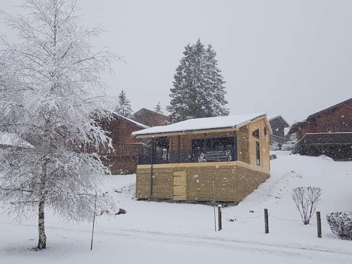 Chalet In Saint Laurent On A Slope Eksteriør billede