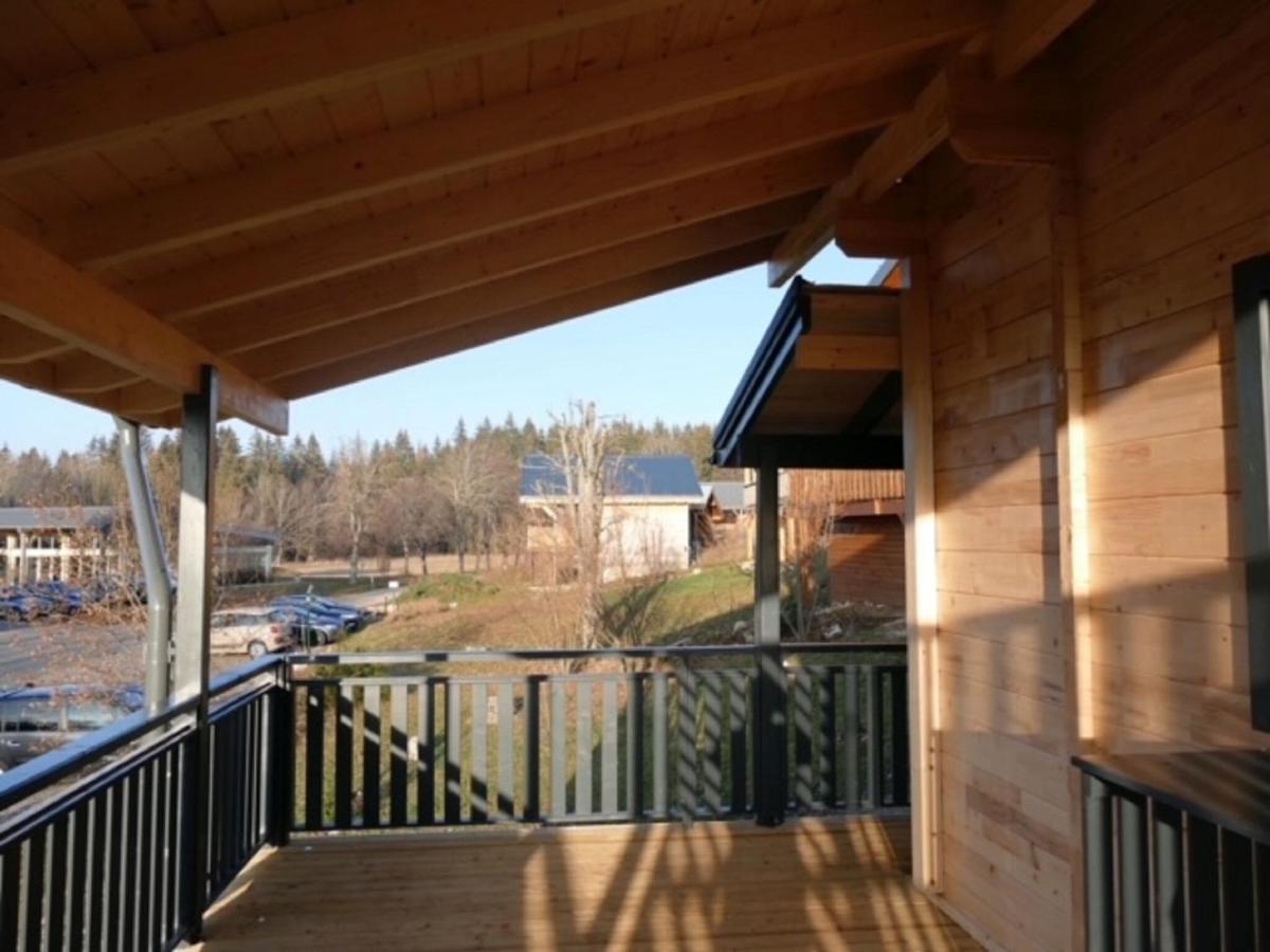 Chalet In Saint Laurent On A Slope Eksteriør billede